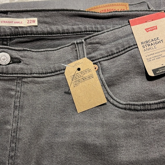 Levi’s Ribcage Straight Ankle Jeans Size 22W - Picture 5 of 6
